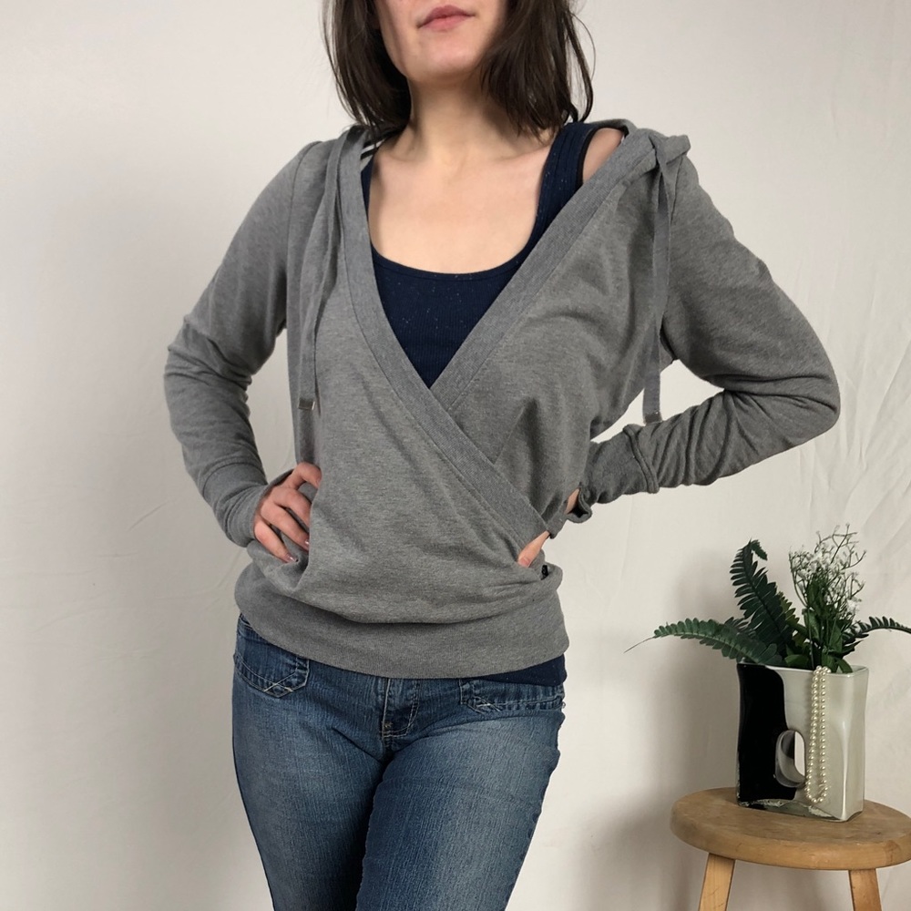 4/$10 | grey crossover front hoodie